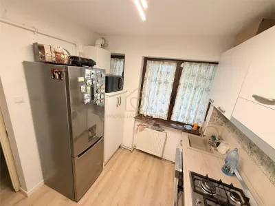 Apartament 4 camere de inchiriat - foto 5