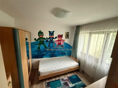 Apartament 4 camere de inchiriat - foto 8