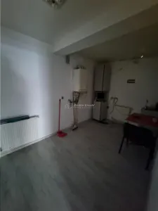 Spatiu comercial si teren stra.Bucuresti langa C.E.C - foto 6