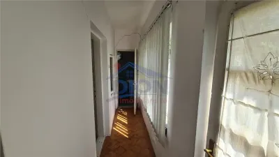 In Calarasi  - Central -Casa si teren  pe strada Grivita - foto 5