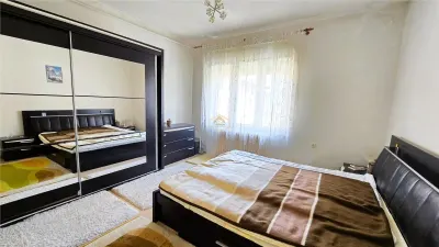 Central | 3 camere decomandate + curte proprie de 35 m²  | Etaj 1 - foto 3