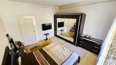 Central | 3 camere decomandate + curte proprie de 35 m²  | Etaj 1 - foto 5