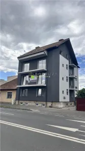 Apartament 3 camere bloc vila - 75 mp + parcare - Tractorul 137500 euro - foto 11