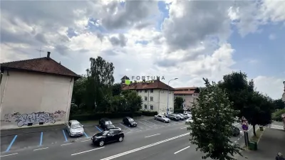 Apartament 3 camere bloc vila - 75 mp + parcare - Tractorul 137500 euro - foto 19