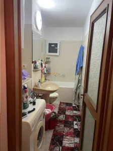 Apartament 2 camere Focsani , zona ultracentrala - Piata Moldovei , et 2 , decomandat , 54 mp , renovat ,mobilat complet - foto 13