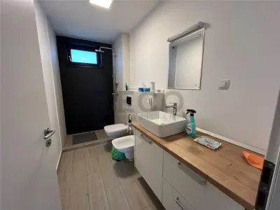 RECO Casa de inchiriat pentru birouri / spatiu de locuit in Oradea- 5 minute de centru - foto 8