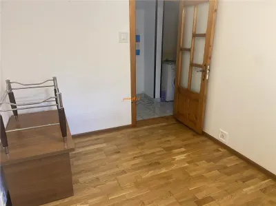 Apartament 3 camere Focsani  ,zona strada Bucegi - Policlinica 2,   etaj 1/3 , 2 bai , decomandat , imbunatatit - foto 13