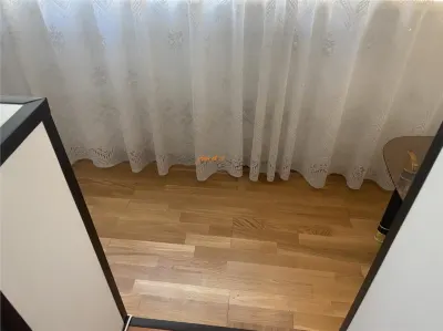 Apartament 3 camere Focsani  ,zona strada Bucegi - Policlinica 2,   etaj 1/3 , 2 bai , decomandat , imbunatatit - foto 3