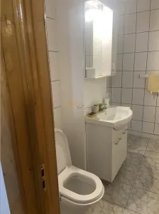 Apartament 3 camere Focsani  ,zona strada Bucegi - Policlinica 2,   etaj 1/3 , 2 bai , decomandat , imbunatatit - foto 7