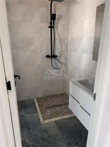 Casa noua moderna cu 6 camere si 3 bai si teren in Sura  Mare - foto 12
