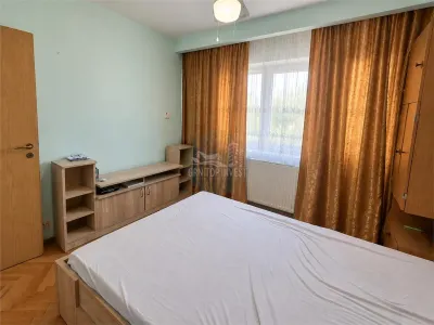 Apertament 2 camere decomandat balcon pivnita zona Valea Aurie - foto 5