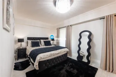 Vila premium de vanzare in Copou – 320 mp | 4 niveluri | 4 suite | 6 bai | Mobilata si utilata complet - foto 10