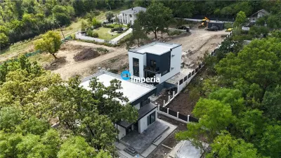 Vila premium, de vanzare, supr 221 mp, zona Copou - foto 2