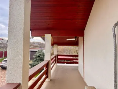 Vila individuala, priveliste spectaculoasa cu garaj Pietrarie Barnova - foto 25