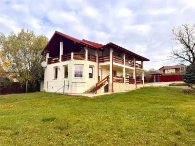 Vila individuala, priveliste spectaculoasa cu garaj Pietrarie Barnova - foto 4