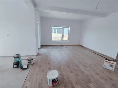 Duplex pe plan - teren generos - zona linistita - foto 3