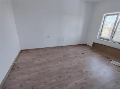 Duplex pe plan - teren generos - zona linistita - foto 4