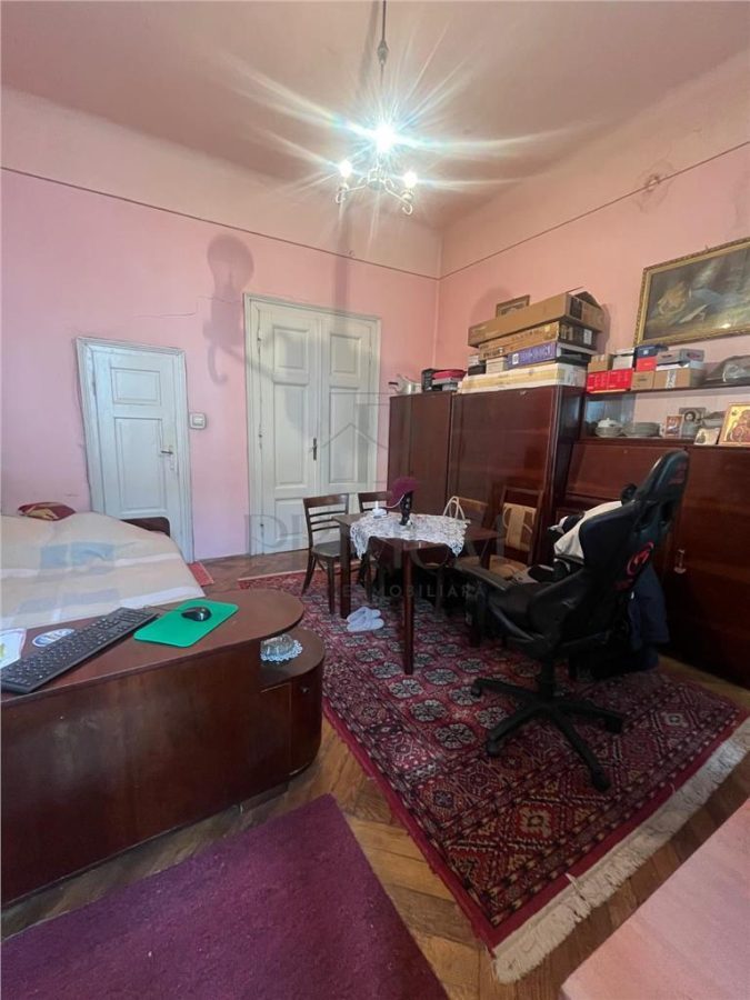 PIATA UNIRII | 3 CAM | ET.1 | BOXA | SIT ISTORIC | CENTRALA | FATADA RENOVATA || - Timisoara