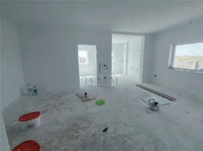 Duplex despartit prin baie - mansardabil - teren generos - foto 3