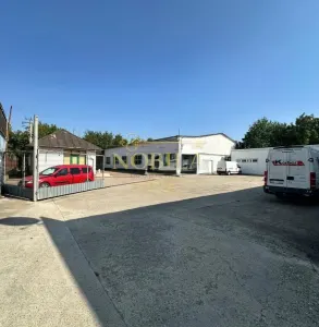 HALA/BIROURI/ HALA DEPOZIT SI 2900 MP TEREN DE VANZARE BACAU - foto 5