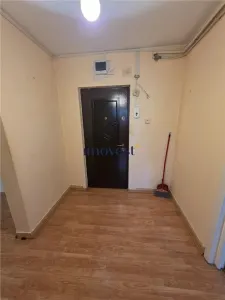 Apartament 3 Camere zona Strazii Closca - foto 11
