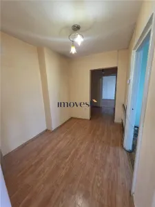 Apartament 3 Camere zona Strazii Closca - foto 9