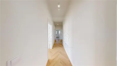 Penthouse cu 4 camere si balcon - 2 bai, intabulat - foto 12