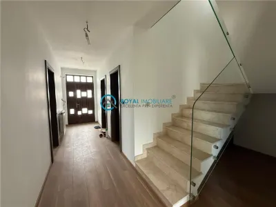 Royal Imobiliare - Vanzare Vila P+1 Bucov - foto 17