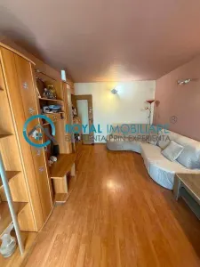 Royal Imobiliare - Vanzare apartament 3 camere zona 9 Mai - Ploiesti