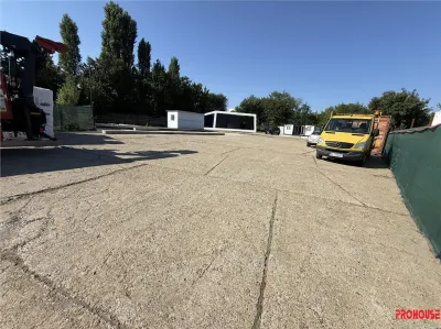Aeroportului. Hala, birouri, platforma betonata, 2411 mp. - foto 2