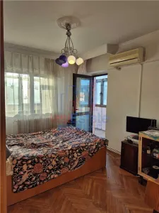 Pacurari - Apartament cu 3 camere 78 mp decomandat 2 bai - foto 3