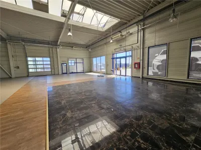 Showroom Auto Complet Echipat  - 1850 mp - Soseaua Alba Iulia - foto 17