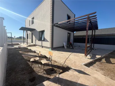 CASA-VILĂ ÎN STIL MEDITERANEAN – PANTELIMON | CALITATE, ELEGANȚĂ ȘI CONSTRUCȚIE PREMIUM - Pantelimon