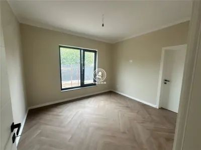 Casa/Vila plan parter 4 camere de vanzare - Tomesti - foto 2