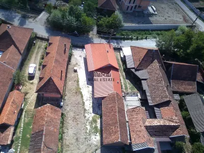 Casa renovata cu teren si anexe in Birtin - foto 20