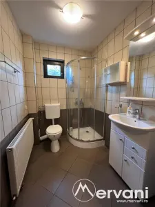 Vila cu 6 camere de vanzare in Brebu - foto 15