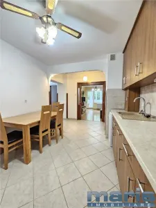 Inchiriere apartament 3 camere Tudor cu 2 bai amenajat. - foto 4