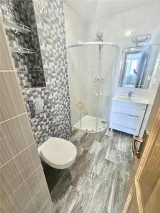 Etaj 3 | Apartament renovat cu 2 camere + garaj | Botizului - foto 10