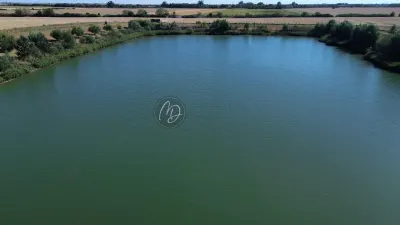MDI Casa din busteni cu balta - foto 8