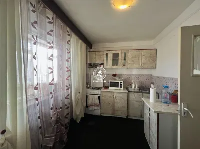 Apartament 3 camere de vanzare Nicolina - foto 8