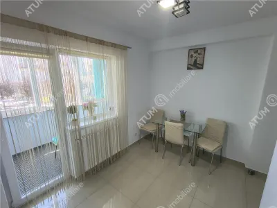 De inchiriat apartament modern la etajul 1 cu 2 camere decomandate, balcon si loc de parcare privat in Sibiu - foto 16