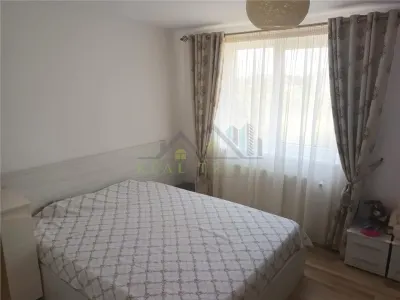 Apartament 4 camere  decomandatUrban Coresi - foto 5