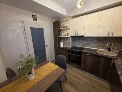 Decomandat, mobilat, utilat, terasa 20mp, balcon, boxa, parcare subterana, Tractorul,Brasov - foto 4