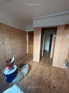 3 Camere Decomandat | 2 Bai | 3 Debarale | Petre Ispirescu | Etaj 1 - foto 9