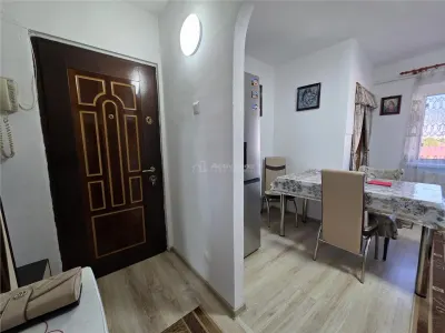 2 camere, renovat, mobilat, 56 mp, etaj 4, zona Pod - foto 8