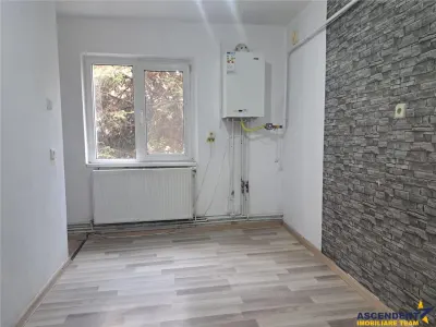 De inchiriat: Spatiu comercial aflat in zona centrala, Sfantu Gheorghe - foto 6