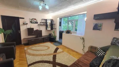 Apartament 3 camere de închiriat — Zona Podu de Piatră - Iasi