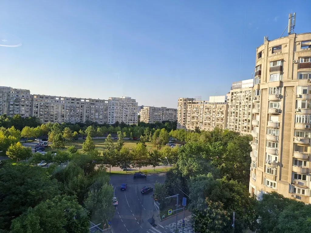 Proprietar inchiriez apartament renovat 2026 - 3 camere rond Piata Alba Iulia  - Bucuresti