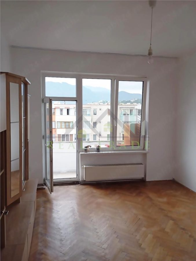 Apartament 2 camere zona Tractorul - Brasov