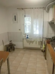 Vanzare Apartament 3 Camere Semidecomandat Berceni-Al.Ciceu - foto 5